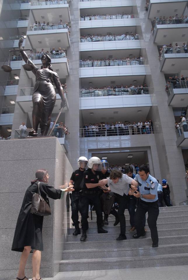 hukuk-devleti-polis