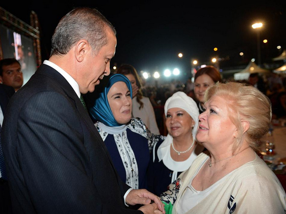 nese-karabocek-iftar-erdogan
