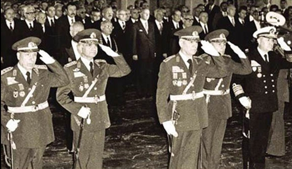 kenan-evren-12-eylul-yemin-toreni