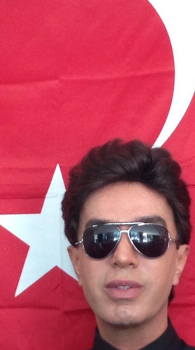 yilmaz-morgul-turk-bayragi