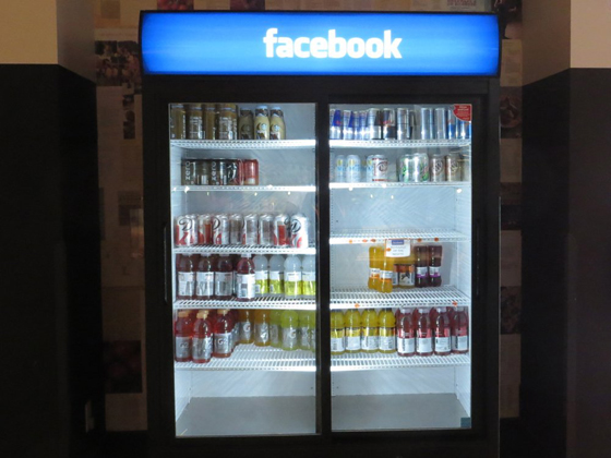 facebook-snack-bar