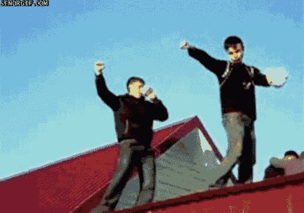 funny-gifs-drunk-russians-dancing-on-roof
