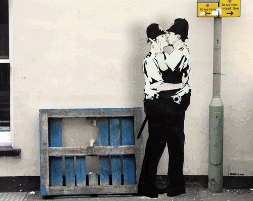 opusen-polisler-banksy-sokak-sanati