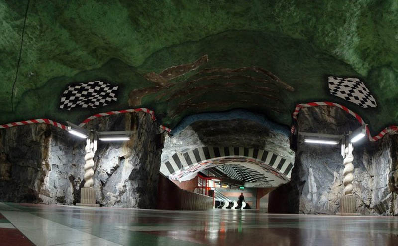 stockholm-metro-sanat-galerisi