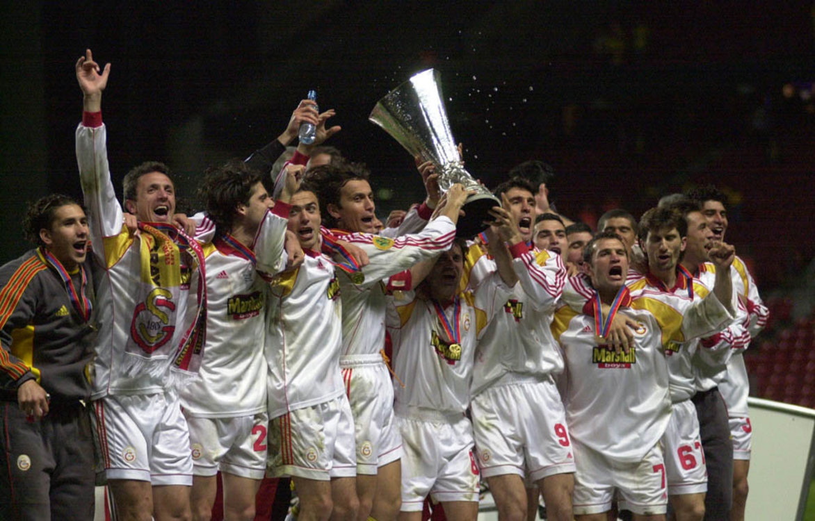 galatasaray-uefa-kupasi-sampiyonlugu