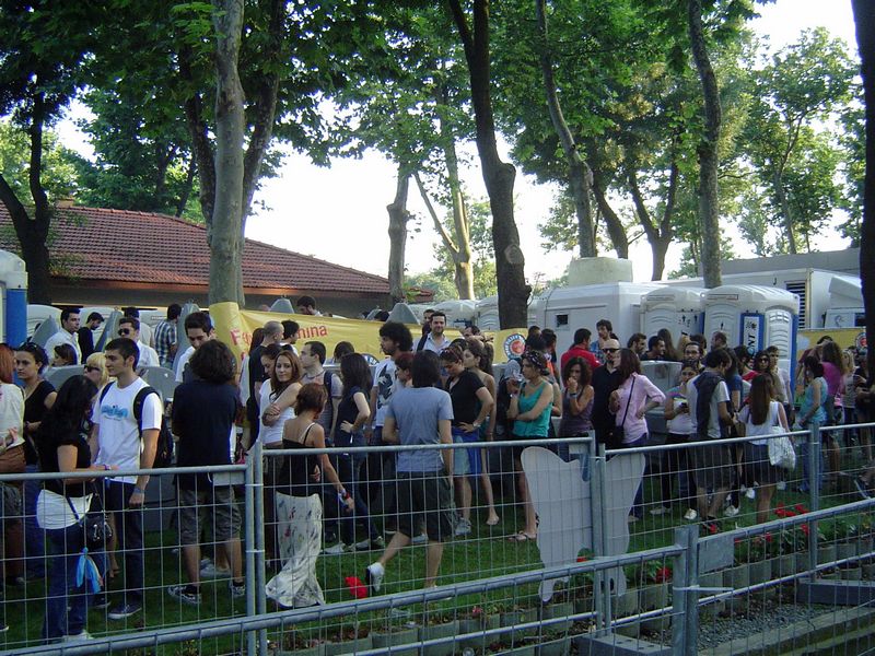 festival-kuyrugu