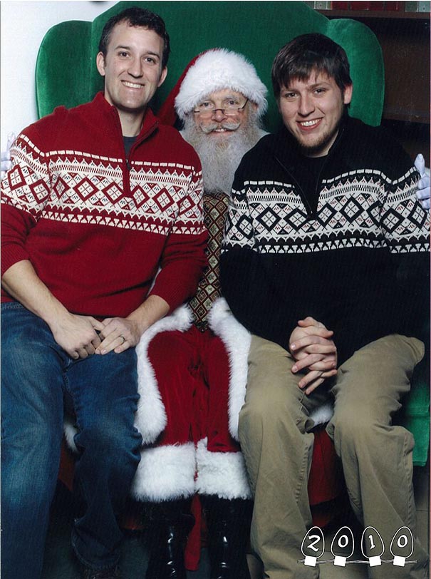 two-brothers-annual-santa-photos-34-years-31