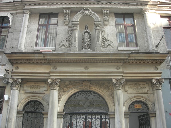 Santa-Maria-Draperis-kilisesi