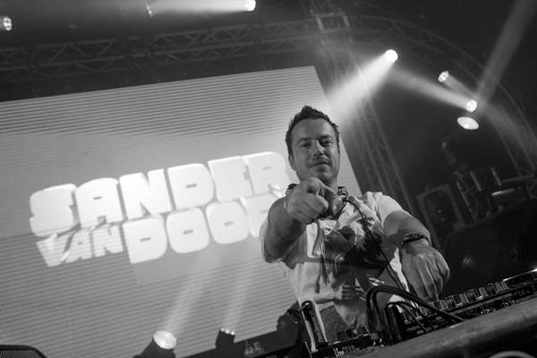 frirave-sander-van-doorn-listelist