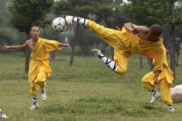 even-shaolin-monks-play-the-game-today