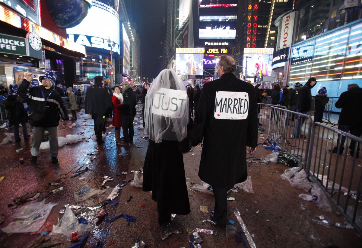 melessa-and-rick-clark-exchanged-vows-in-times-square-on-new-years-eve