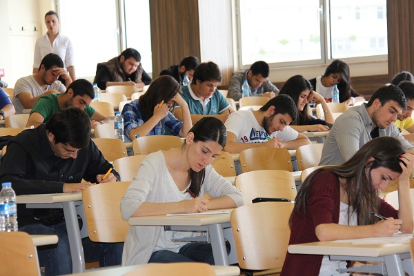universite-sinavina-girmis-gencler