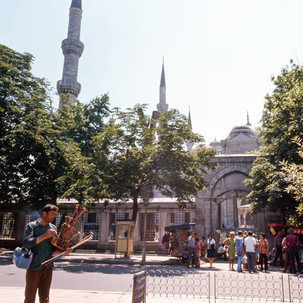 1971-istanbul-fotograflari-017-samz_turkey1971_istanbul_hagia_sophia_032