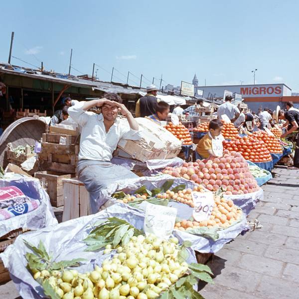 1971-istanbul-fotograflari-022-samz_turkey1971_istanbul_market_066