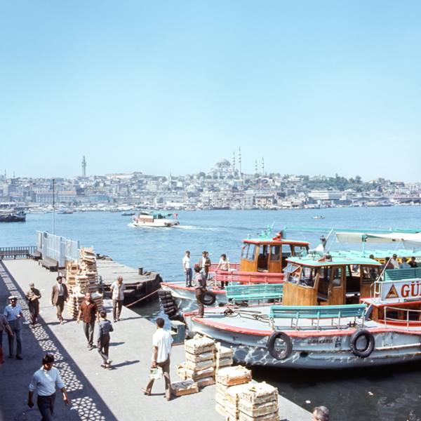 1971-istanbul-fotograflari-030-samz_turkey1971_istanbul_near_hagia_sophia_018