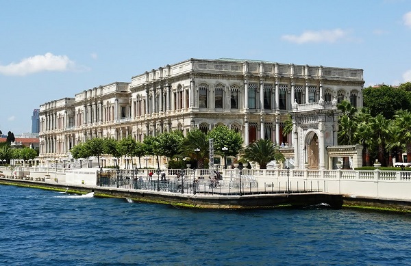 ciragan-sarayi