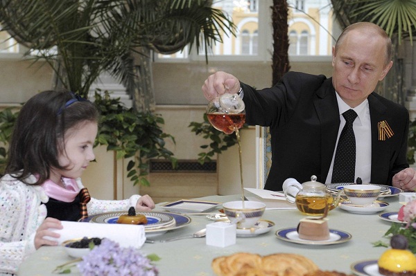 putin-hosted-a-lavish-tea-party-with-an-8-year-old-patient-of-the-rogachev-federal-research-and-clinical-center-of-pediatric-hematology-oncology-and-immunology