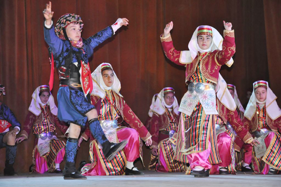 23-nisan-folklors