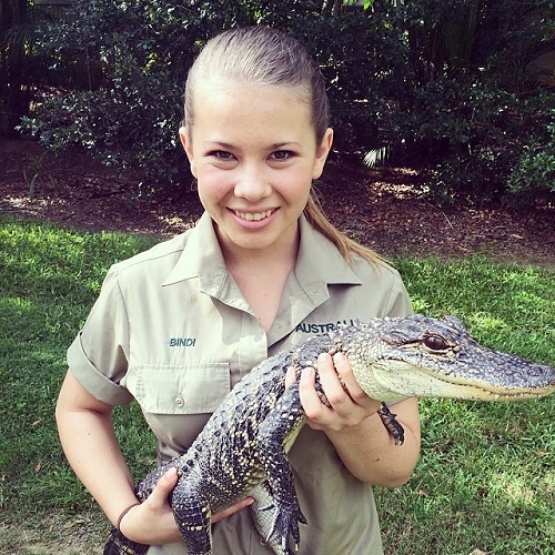16-year-old-bindi-irwin-crocodile-hunter-fathers-legacy-australia-zoo-2