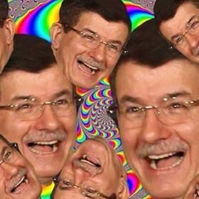 ahmet-davutoglu-nun-surekli-gulme-nedeni_779428