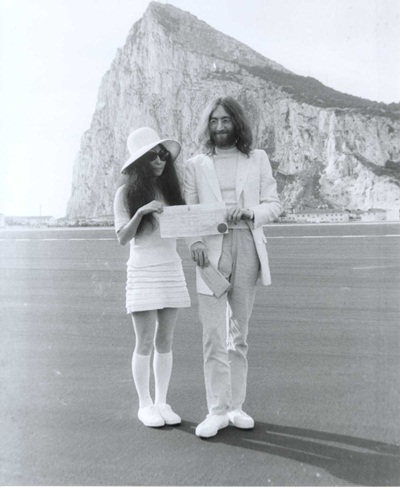 avangard-ve-mudanasiz-evlilik-listelist2- john lennon