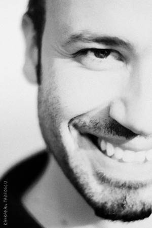 kahraman-tazeogluomrumun-virgulu-listelist-listelist