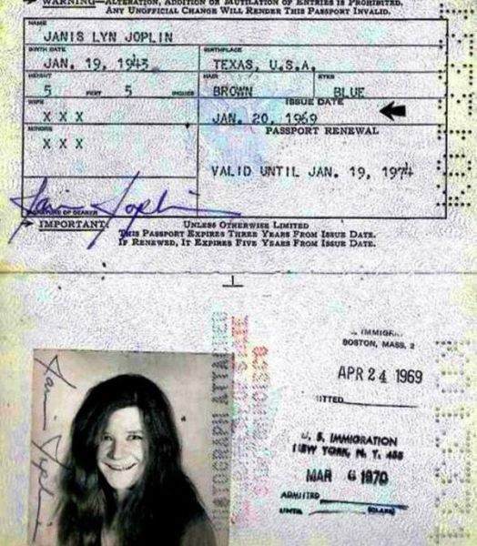 27'sinde-olenler-kulubunun-blues-rock-subesi-janis-lyn-joplin-listelist