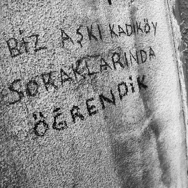 sokakkadikoy-duvar-yazi-ask