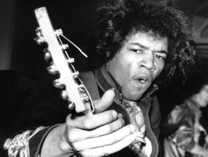 53-28075-28003-jimi-hendrix-1-1438874259