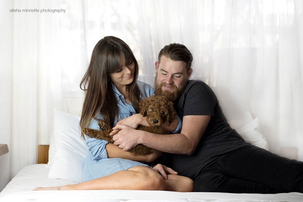 couple-newborn-dog-elisha-minnette