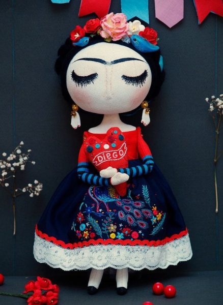 frida-kahlo-13temmuz-1954te-akciger-ambolisi-teshisiyle-son-nefesini-verdiginde-arkasinda-biraktigi-son-tablosu-yasasin-yasam-isimli-bir-naturmorttu-listelist