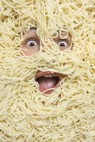pazartesiye-denk-gelmez-insallah-spagetti-gunu-listelist