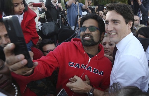 Liberal leader Justin Trudeau poses for a selfie during a campaign rally in Ajax, Ontario in this October 14, 2015, file photo. It may have been one of the longest federal election campaigns in Canadian history but it certainly hasn't been the dullest. For those who delight in the embarrassing revelation, the unexpected intervention, and the truly bizarre, it has been a campaign to savor.  REUTERS/Chris Wattie/Files