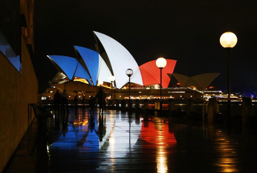 Sydney Opera House Sails Lit In Colours Of French Flag Following Paris Terror Attacks
