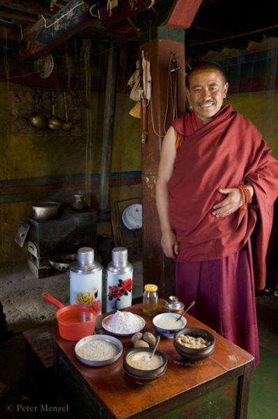 tibet-rahip-kahvalti-479x720