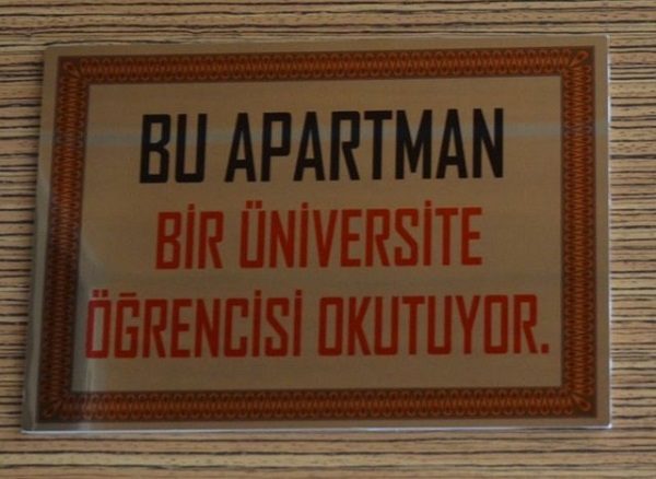 5.bafradaki.bir.apartman