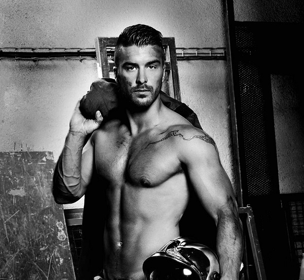 french-firemen-calendar-2016-pompiers-sans-frontieres-fred-goudon-14
