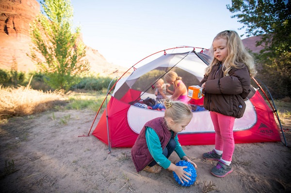 three-moms-take-their-kids-on-epic-wilderness-adve