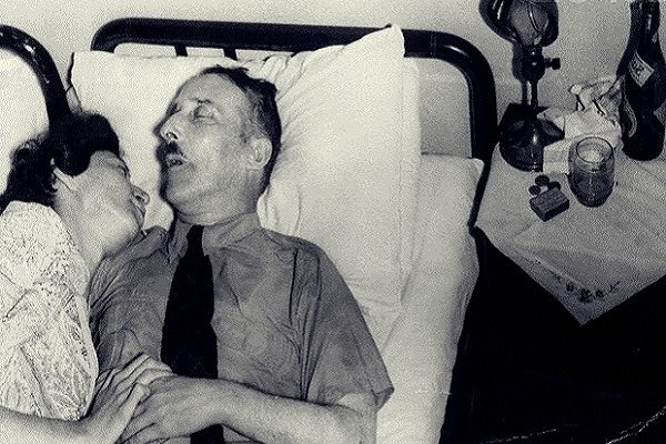 Stefan Zweig Lying Dead