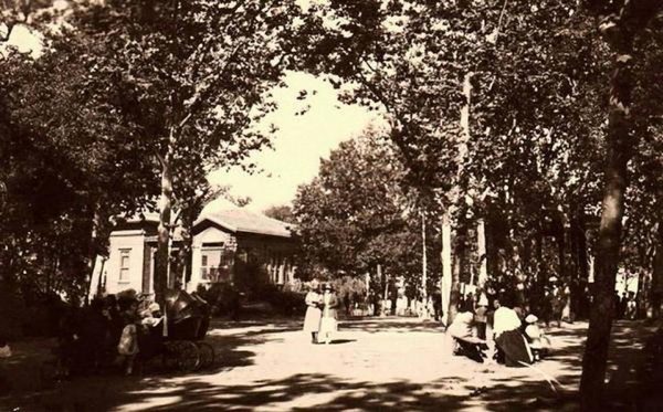 8-gezi-parki-eski-istanbul