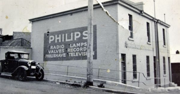 14-philips-ilk-zamanlari