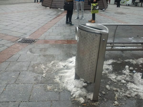 anti-sticker çöp kovası