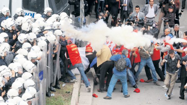gösteri yürüyüşü