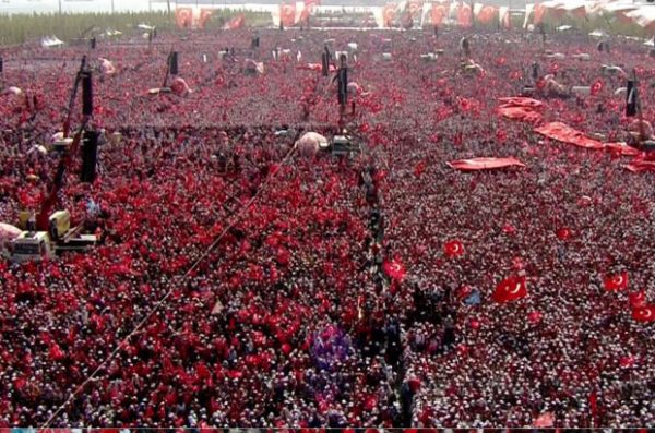 06yenikapı demokrasi mitingi