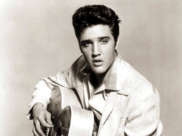 17 Elvis pRESLEY