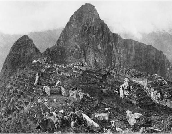 25. Machu Picchu
