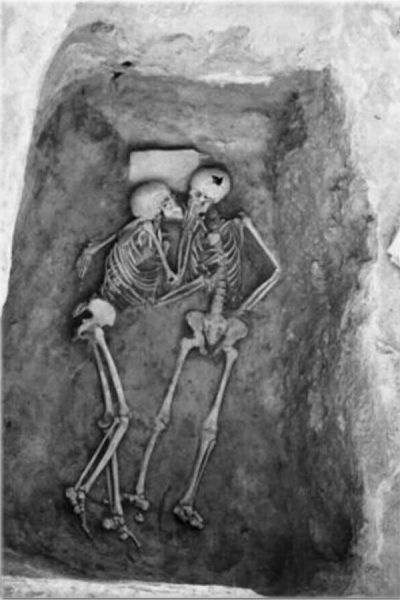 40. 6000 yıllık öpücük