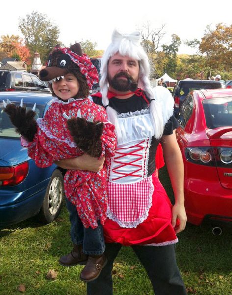 father-daughter-halloween-costumes-ideas-7-5805dd5c17937__605