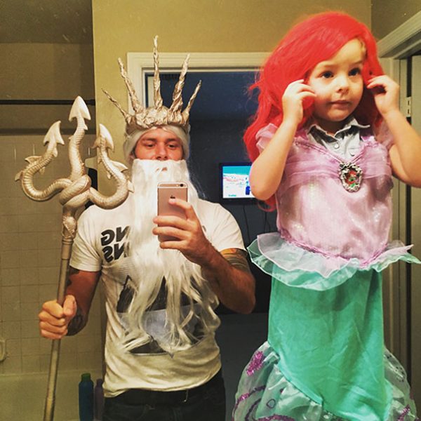 father-daughter-halloween-costumes-ideas-8-5805dd5ed8f6d__605