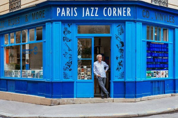 The-story-behind-these-iconic-parisian-storefronts-5809c93dc699f__880